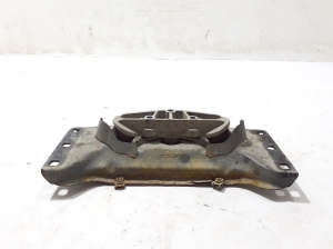 Porsche Panamera 970 (2009–2016) Getriebehalter 97037511801 - 3