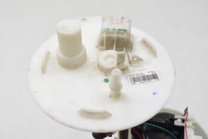 Opel Astra J (2009–2017) Kütusepump paagis 13577230 - 4