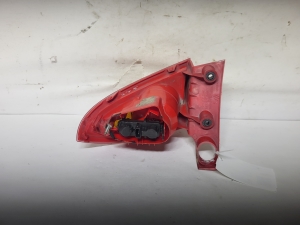 Seat Leon (2005–2012) Hintere Eckleuchte und ihre Teile 98205300 - 2