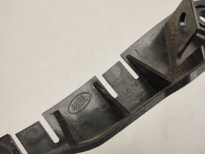 Land Rover Sport (2013–2026) Front bumper bracket DK62 16F073-BD - 2