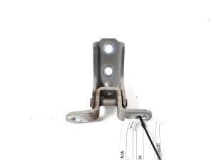Hyundai Kona (2017–2023) Front door lower hinge - 2