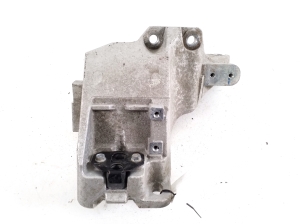 Hyundai Kona (2017–2023) Motorhalter - 3