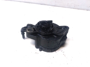 Mazda 3 (2003–2009) Vakuumpumpe D1562A - 2