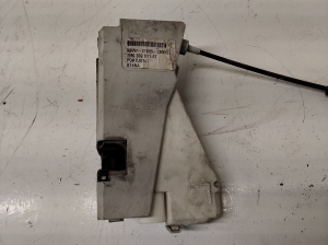 Volkswagen Sharan (1995–2010) Rear side door lock 93BG220A20 - 2