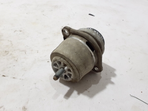 Porsche Panamera 970 (2009–2016) Engine mount 97037505700 - 2