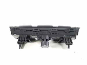 Hyundai Kona (2017–2023) Heater control panel 97250K4070 - 2