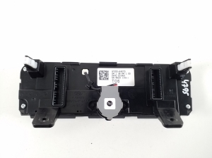 Hyundai Kona (2017–2023) Heater control panel 97250K4070 - 3