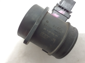 VOLVO XC90 (2002–2014) Mass air flow sensor 32351204 - 3