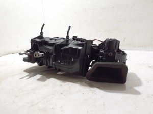 Porsche Panamera 970 (2009–2016) Heater and its parts 97057391408 - 3