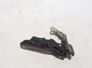 Porsche Panamera 970 (2009–2016) Hood hinge 97051115202 - 3