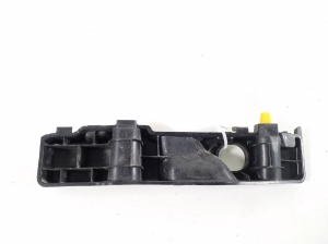 Hyundai Kona (2017–2023) Front bumper bracket 86513J9000 - 2