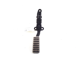   Gaspedal  - 32700-H8110 