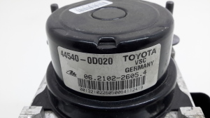 TOYOTA Yaris (2011–2020) ABS Steuergerät 895710D100 - 3