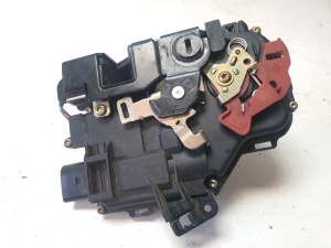 AUDI A4 B6 (2000–2005) Rear side door lock 8E0839015C - 7
