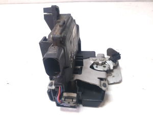 AUDI A4 B6 (2000–2005) Rear side door lock 8E0839015C - 8