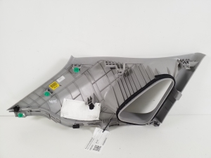 Hyundai Kona (2017–2023) Tagumise toe sisekujundus 85860J9000 - 2