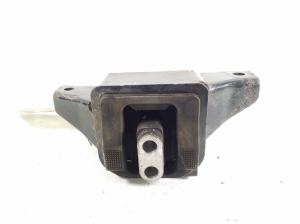 Hyundai Kona (2017–2023) Engine mount 21872K4000 - 3