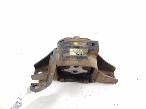 Hyundai Kona (2017–2023) Engine mount 21872K4000 - 4