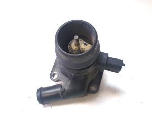 Opel Astra J (2009–2017) Termostata korpuss 55565336 - 5