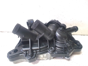 Volkswagen Passat B8 (2014–2023) Veepump 04E121042 - 4