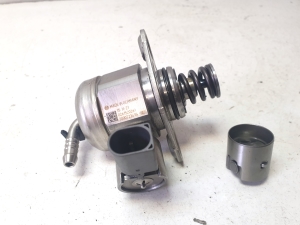 Volkswagen Passat B8 (2014–2023) Kütusepump 04E127025B - 3