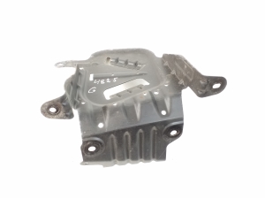 Mercedes Benz A-Class 177 (2018–2026) Muu kinnitus A2474762300 - 3