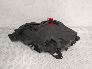 VOLVO XC60 (2017–2026) Esituli 32420430 - 2
