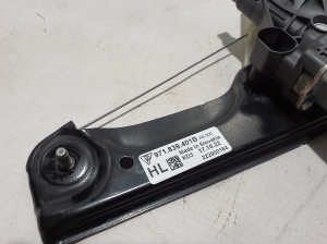 Porsche Panamera 971 (2016–2026) Rear side door window regulator 971839401B - 3