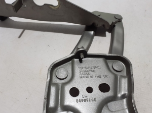 VOLVO XC40 (2017–2026) Hood hinge 31356752 - 2