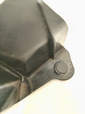 Mazda CX-3 (2015–2026) Luftleitblech für den Kühler D10E56251 - 4