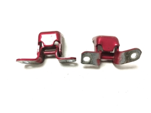 Mazda CX-3 (2015–2026) Front door top hinge - 2