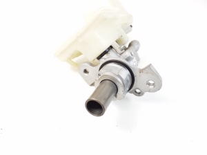 Mercedes Benz A-Class 177 (2018–2026) Piduri peasilinder A1774305600 - 2