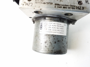 Mercedes Benz A-Class 177 (2018–2026) ABS plokk A2439008100 - 2