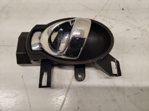 Rear side door interior handle - 80671BA61A
