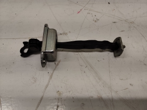 Rear side door opening limiter - 82331BA60B