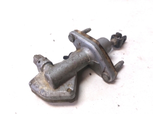 Brake master cylinder - 