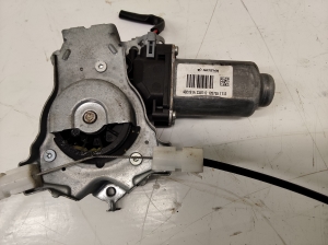 NISSAN Qashqai (2006–2013) Aizmugurējo durvju logu pacēlājs 119766 - 3