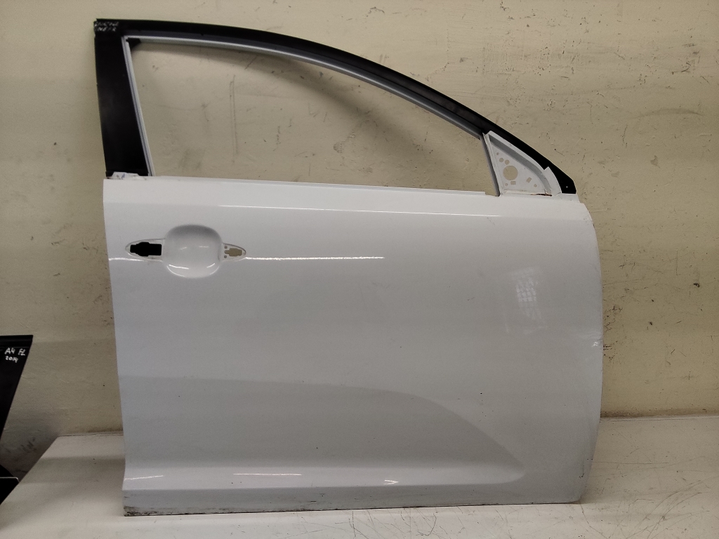 Kia Sportage (2010–2016) Front door 760043W000