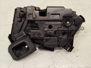 Volkswagen Polo V (2009–2017) Rear side door lock 527680 - 3