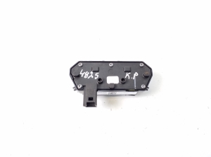 Mercedes Benz A-Class 177 (2018–2026) Istmesoojenduse lüliti A1779056700 - 2