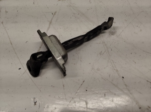 TOYOTA RAV 4 A3 (2005–2012) Rear side door opening limiter R140 - 3
