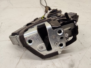 TOYOTA Avensis T27 (2008–2019) Rear side door lock A046693 - 3