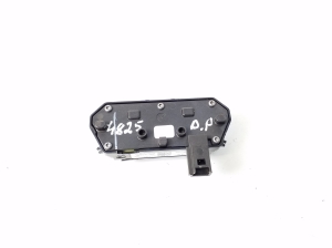 Mercedes Benz A-Class 177 (2018–2026) Istmesoojenduse lüliti A1779056800 - 2