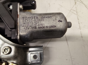 TOYOTA Avensis T27 (2008–2019) Priekšējo durvju logu pacēlājs 8572005051 - 2