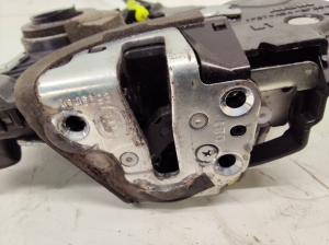 TOYOTA Avensis T27 (2008–2019) Front door lock A046693 - 2
