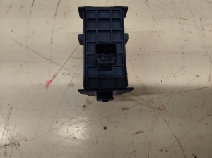 TOYOTA Avensis T27 (2008–2019) Front door glass switch 8481005080 - 3