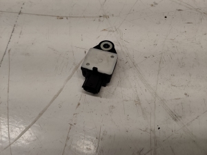 TOYOTA Avensis T27 (2008–2019) Airbagsensor 8983105050 - 2