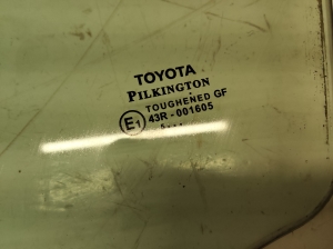 TOYOTA Avensis T27 (2008–2019) Esiukse klaas 43R001605 - 2
