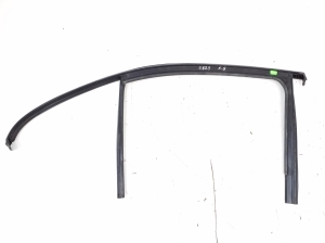 Mercedes Benz A-Class 177 (2018–2026) Sonstiges Teil der hinteren Seitentür A1777353700 - 4