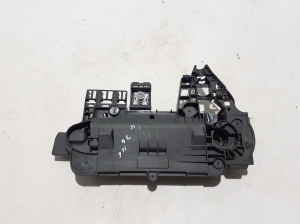 BMW i4 G26 (2022–2026) Rear side door exterior handle and its parts - 3